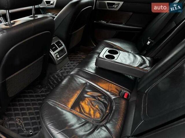 Білий Ягуар ХФ, об'ємом двигуна 2 л та пробігом 214 тис. км за 15990 $, фото 21 на Automoto.ua