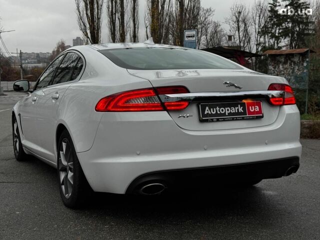 Білий Ягуар ХФ, об'ємом двигуна 2 л та пробігом 214 тис. км за 15990 $, фото 15 на Automoto.ua