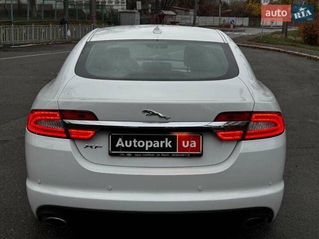 Білий Ягуар ХФ, об'ємом двигуна 2 л та пробігом 214 тис. км за 15990 $, фото 14 на Automoto.ua
