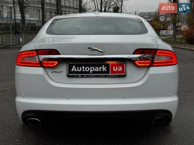 Білий Ягуар ХФ, об'ємом двигуна 2 л та пробігом 214 тис. км за 15990 $, фото 15 на Automoto.ua