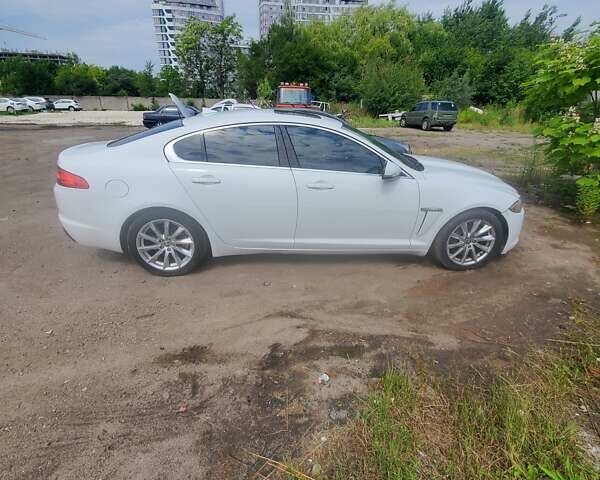 Білий Ягуар ХФ, об'ємом двигуна 2 л та пробігом 300 тис. км за 9900 $, фото 12 на Automoto.ua