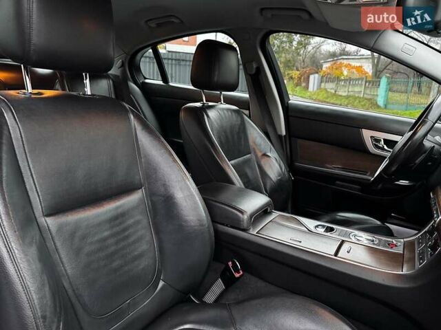 Білий Ягуар ХФ, об'ємом двигуна 2 л та пробігом 214 тис. км за 15990 $, фото 42 на Automoto.ua