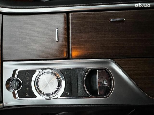 Білий Ягуар ХФ, об'ємом двигуна 2 л та пробігом 214 тис. км за 15990 $, фото 36 на Automoto.ua