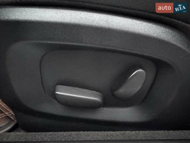 Білий Ягуар ХФ, об'ємом двигуна 2 л та пробігом 214 тис. км за 15990 $, фото 30 на Automoto.ua