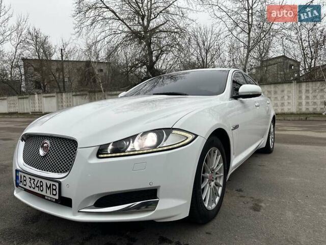 Белый Ягуар ХФ, объемом двигателя 2.18 л и пробегом 191 тыс. км за 11999 $, фото 38 на Automoto.ua
