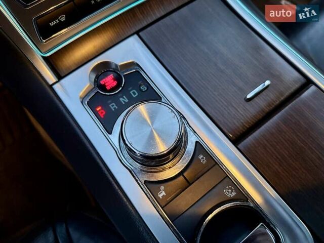 Белый Ягуар ХФ, объемом двигателя 2.18 л и пробегом 380 тыс. км за 10900 $, фото 45 на Automoto.ua