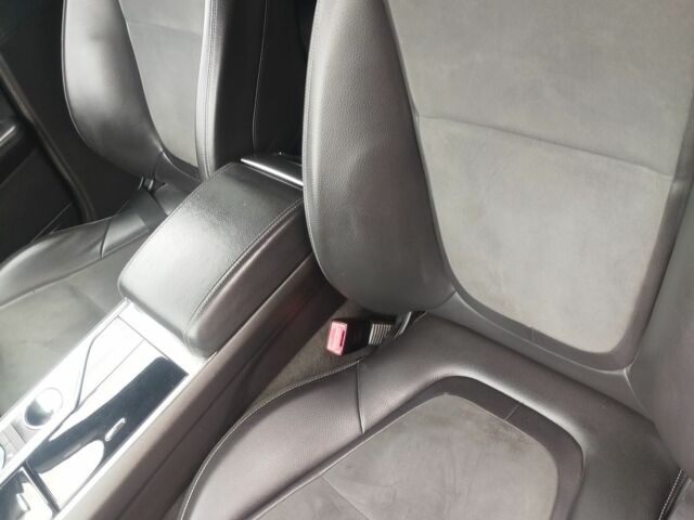 Белый Ягуар ХФ, объемом двигателя 2.2 л и пробегом 300 тыс. км за 7216 $, фото 5 на Automoto.ua