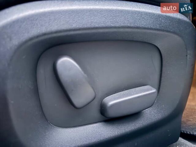 Белый Ягуар ХФ, объемом двигателя 2.18 л и пробегом 380 тыс. км за 10900 $, фото 60 на Automoto.ua