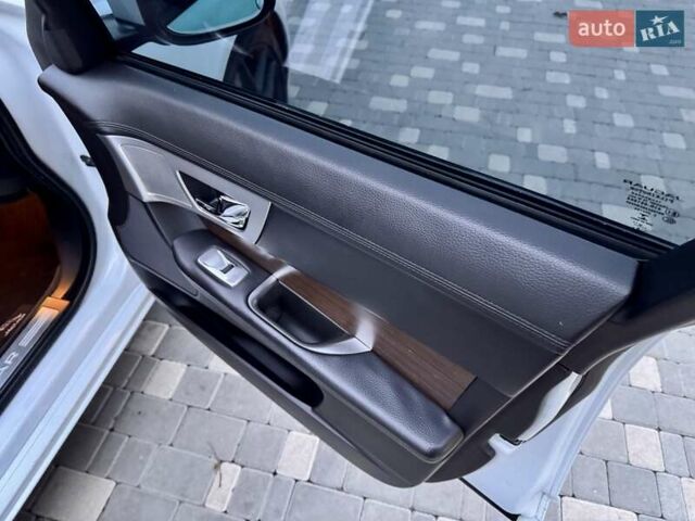 Белый Ягуар ХФ, объемом двигателя 2.18 л и пробегом 380 тыс. км за 10900 $, фото 51 на Automoto.ua