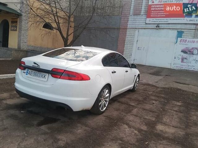 Белый Ягуар ХФ, объемом двигателя 2 л и пробегом 220 тыс. км за 8300 $, фото 3 на Automoto.ua