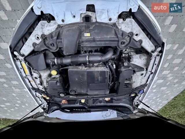 Белый Ягуар ХФ, объемом двигателя 2.18 л и пробегом 380 тыс. км за 10900 $, фото 76 на Automoto.ua