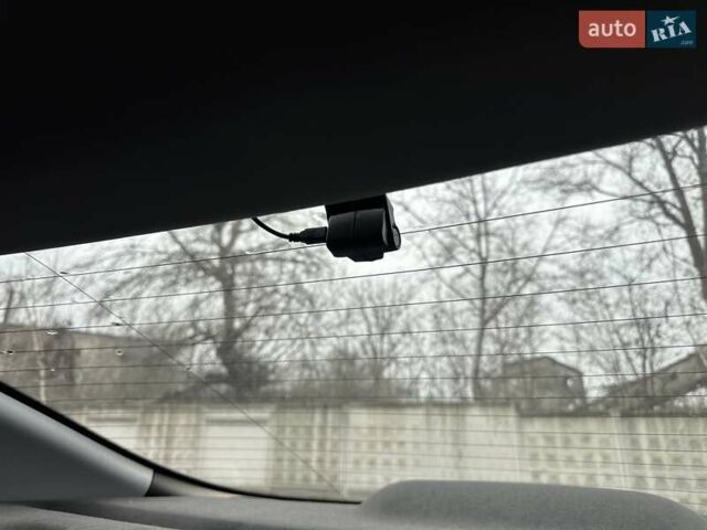 Белый Ягуар ХФ, объемом двигателя 2.18 л и пробегом 191 тыс. км за 11999 $, фото 28 на Automoto.ua