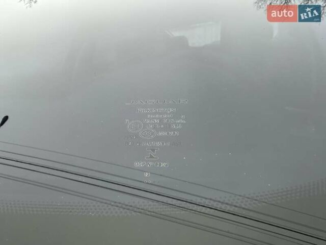 Белый Ягуар ХФ, объемом двигателя 2.18 л и пробегом 191 тыс. км за 11999 $, фото 13 на Automoto.ua