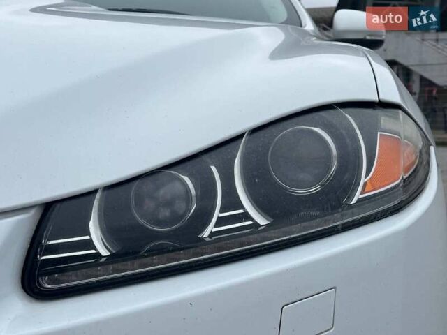 Белый Ягуар ХФ, объемом двигателя 3 л и пробегом 140 тыс. км за 14490 $, фото 8 на Automoto.ua