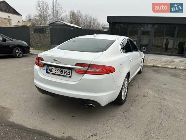 Белый Ягуар ХФ, объемом двигателя 2.18 л и пробегом 191 тыс. км за 11999 $, фото 6 на Automoto.ua