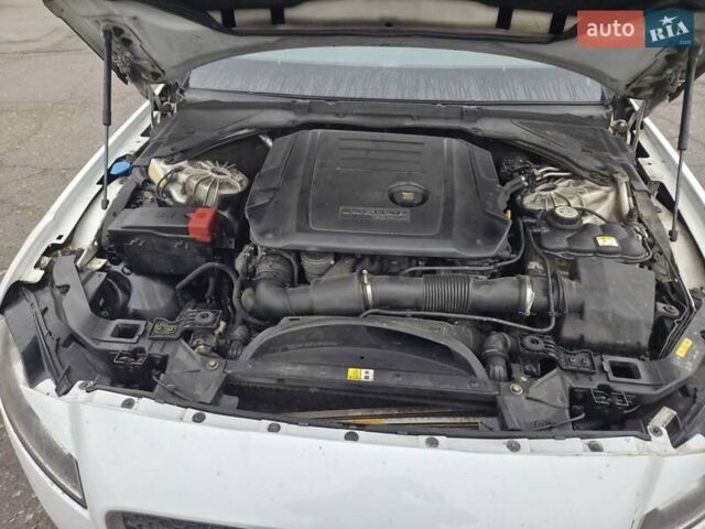 Белый Ягуар ХФ, объемом двигателя 2 л и пробегом 222 тыс. км за 7800 $, фото 16 на Automoto.ua