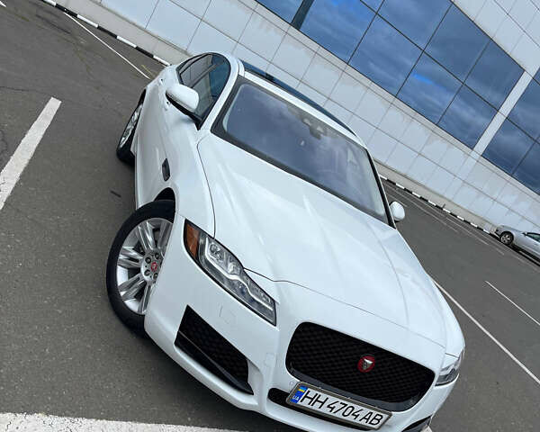 Белый Ягуар ХФ, объемом двигателя 3 л и пробегом 142 тыс. км за 16500 $, фото 25 на Automoto.ua