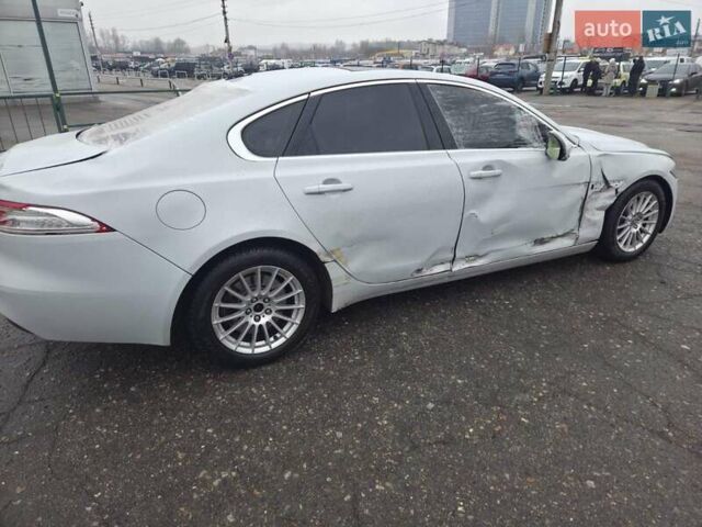 Белый Ягуар ХФ, объемом двигателя 2 л и пробегом 222 тыс. км за 7800 $, фото 11 на Automoto.ua