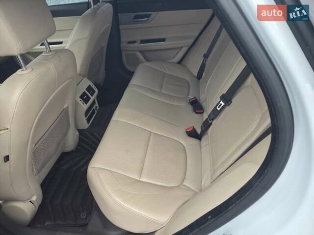 Белый Ягуар ХФ, объемом двигателя 2 л и пробегом 222 тыс. км за 7800 $, фото 21 на Automoto.ua