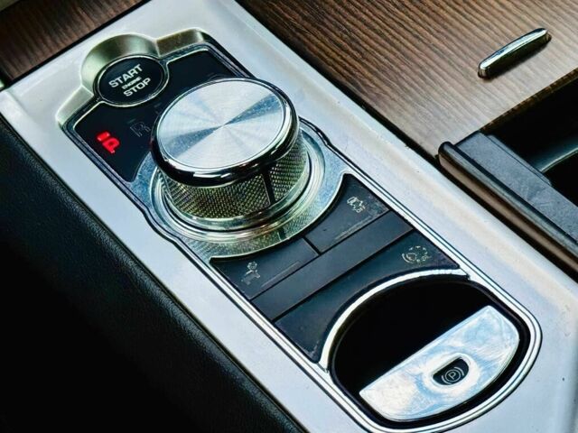 Білий Ягуар ХФ, об'ємом двигуна 2 л та пробігом 77 тис. км за 11000 $, фото 11 на Automoto.ua