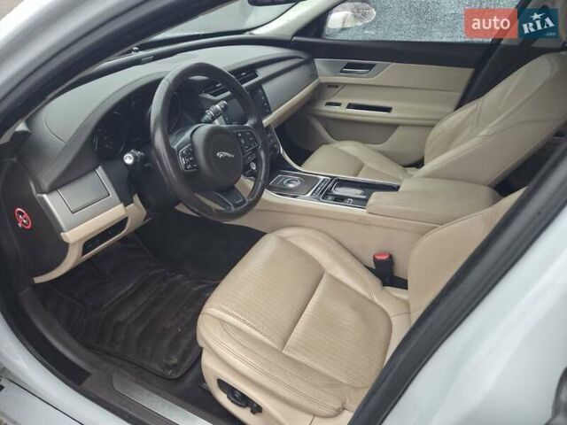 Белый Ягуар ХФ, объемом двигателя 2 л и пробегом 222 тыс. км за 7800 $, фото 19 на Automoto.ua