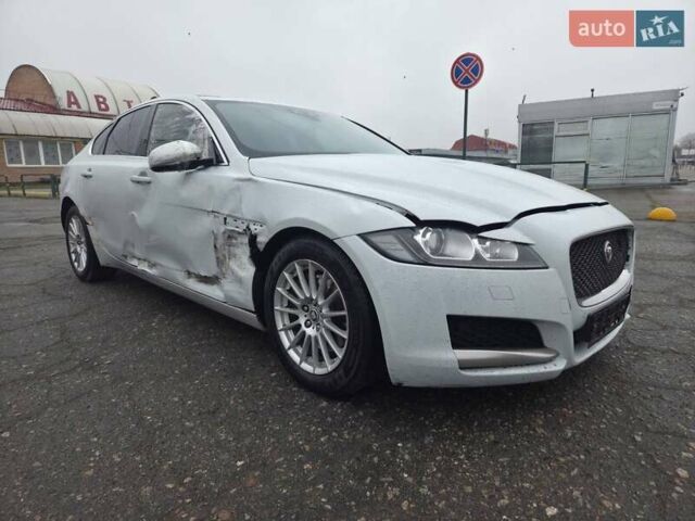 Белый Ягуар ХФ, объемом двигателя 2 л и пробегом 222 тыс. км за 7800 $, фото 2 на Automoto.ua