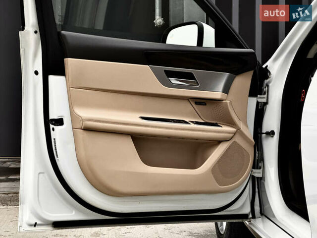 Білий Ягуар ХФ, об'ємом двигуна 3 л та пробігом 164 тис. км за 17500 $, фото 21 на Automoto.ua