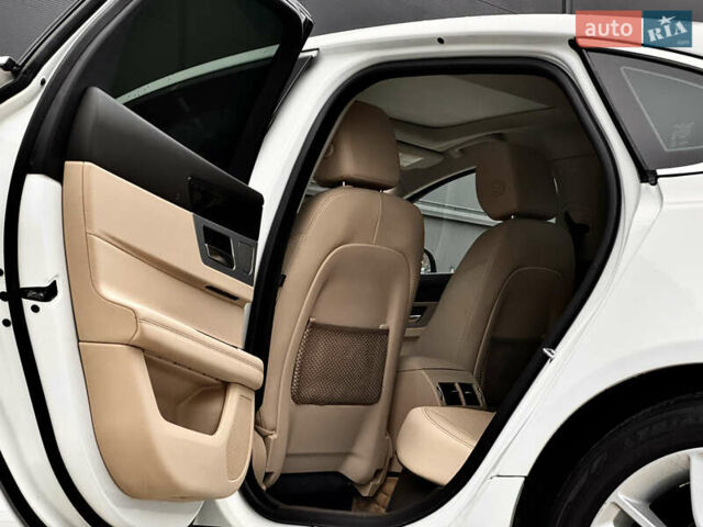 Білий Ягуар ХФ, об'ємом двигуна 3 л та пробігом 164 тис. км за 17500 $, фото 25 на Automoto.ua