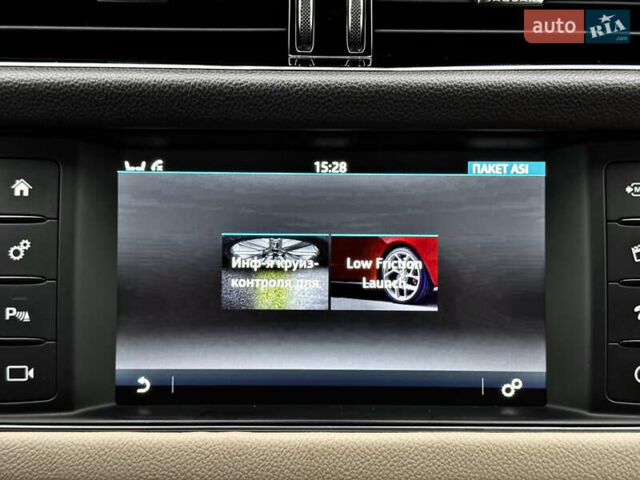 Білий Ягуар ХФ, об'ємом двигуна 3 л та пробігом 164 тис. км за 17500 $, фото 49 на Automoto.ua