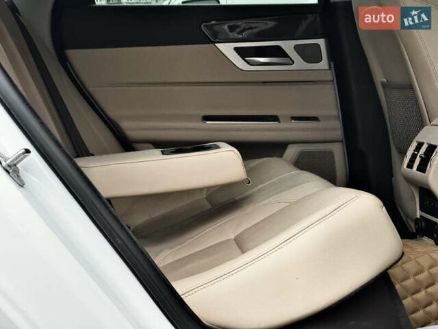 Білий Ягуар ХФ, об'ємом двигуна 3 л та пробігом 164 тис. км за 17500 $, фото 29 на Automoto.ua