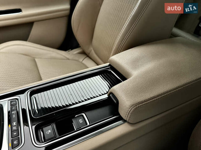 Білий Ягуар ХФ, об'ємом двигуна 3 л та пробігом 164 тис. км за 17500 $, фото 47 на Automoto.ua