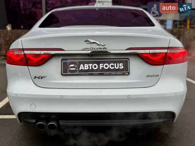 Белый Ягуар ХФ, объемом двигателя 2 л и пробегом 222 тыс. км за 13490 $, фото 5 на Automoto.ua
