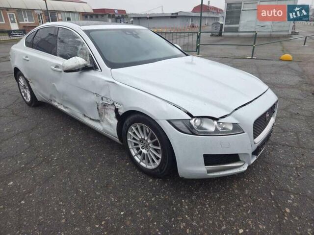 Белый Ягуар ХФ, объемом двигателя 2 л и пробегом 222 тыс. км за 7800 $, фото 4 на Automoto.ua