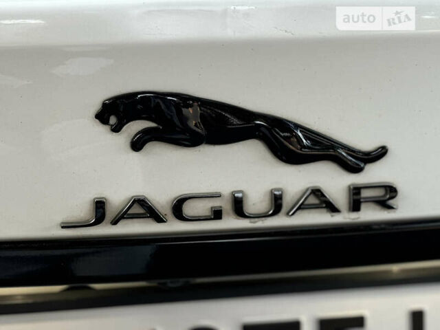 Белый Ягуар ХФ, объемом двигателя 2.99 л и пробегом 150 тыс. км за 32999 $, фото 11 на Automoto.ua