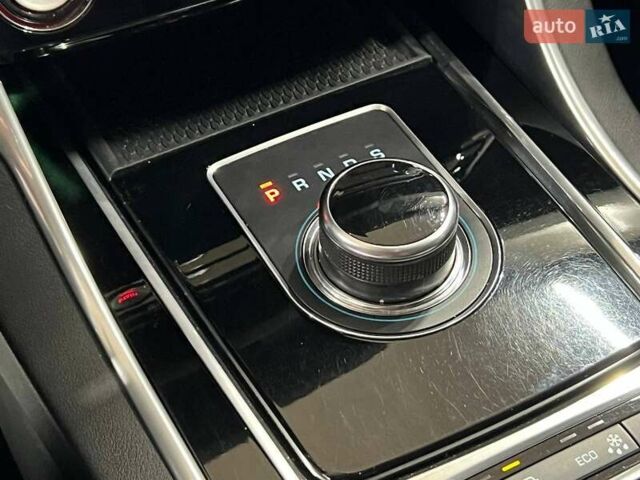 Білий Ягуар ХФ, об'ємом двигуна 2 л та пробігом 62 тис. км за 15500 $, фото 19 на Automoto.ua