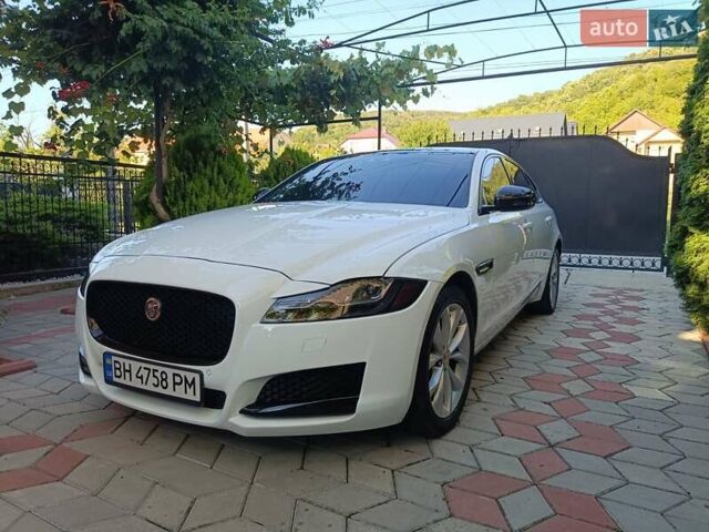 Белый Ягуар ХФ, объемом двигателя 2 л и пробегом 94 тыс. км за 17700 $, фото 16 на Automoto.ua