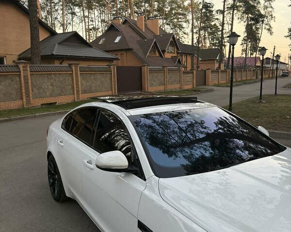 Белый Ягуар ХФ, объемом двигателя 3 л и пробегом 118 тыс. км за 18500 $, фото 9 на Automoto.ua