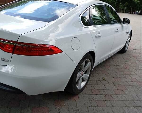 Білий Ягуар ХФ, об'ємом двигуна 2 л та пробігом 30 тис. км за 20000 $, фото 9 на Automoto.ua