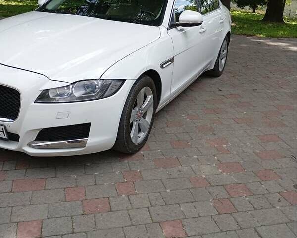 Білий Ягуар ХФ, об'ємом двигуна 2 л та пробігом 30 тис. км за 20000 $, фото 5 на Automoto.ua