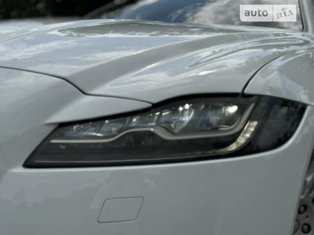 Белый Ягуар ХФ, объемом двигателя 2.99 л и пробегом 150 тыс. км за 32999 $, фото 48 на Automoto.ua