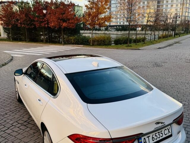 Ягуар ХФ 2016 в Ивано-Франковске на Automoto.ua Белый Ягуар ХФ, объемом двигателя 3 л и пробегом 72 тыс. км за 13300 $, фото 2 на Automoto.ua