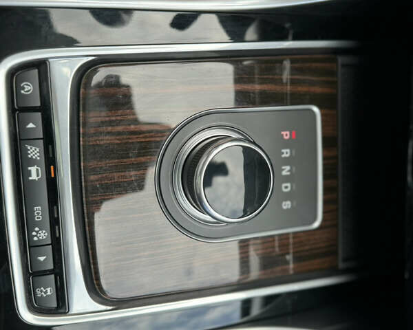 Белый Ягуар ХФ, объемом двигателя 2.99 л и пробегом 150 тыс. км за 32999 $, фото 55 на Automoto.ua