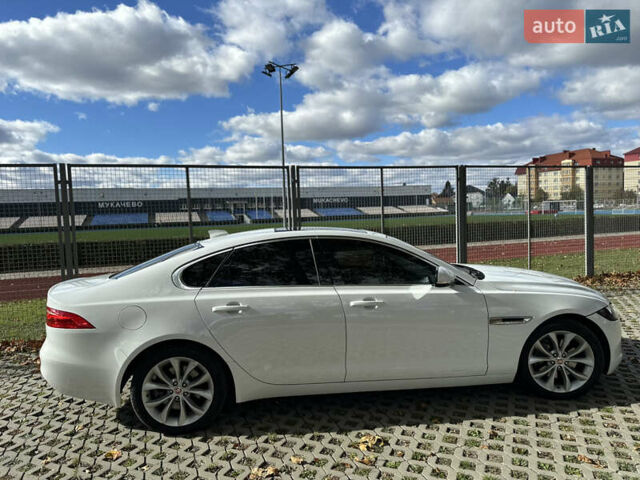 Белый Ягуар ХФ, объемом двигателя 2 л и пробегом 155 тыс. км за 17700 $, фото 4 на Automoto.ua