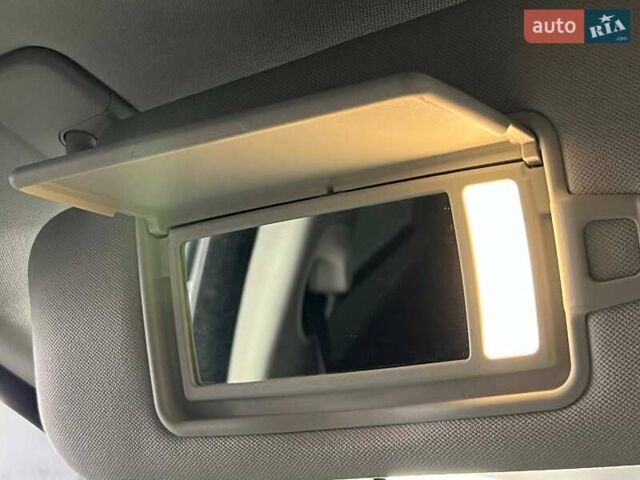 Білий Ягуар ХФ, об'ємом двигуна 2 л та пробігом 62 тис. км за 15500 $, фото 35 на Automoto.ua