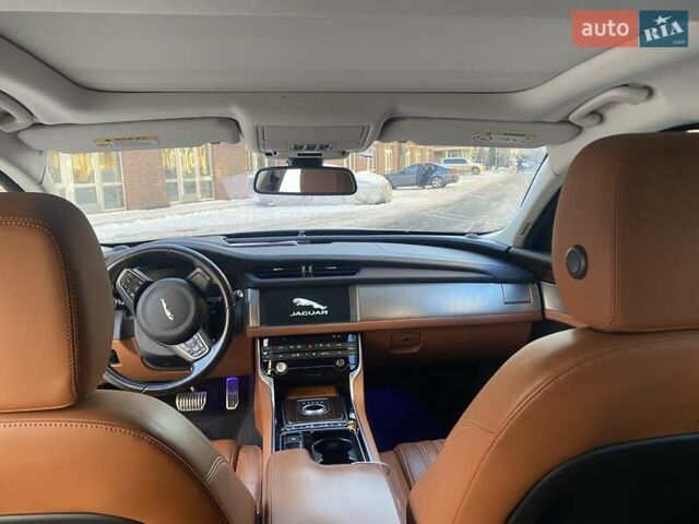 Белый Ягуар ХФ, объемом двигателя 2 л и пробегом 130 тыс. км за 20000 $, фото 19 на Automoto.ua