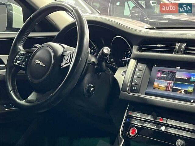 Білий Ягуар ХФ, об'ємом двигуна 2 л та пробігом 62 тис. км за 15500 $, фото 8 на Automoto.ua