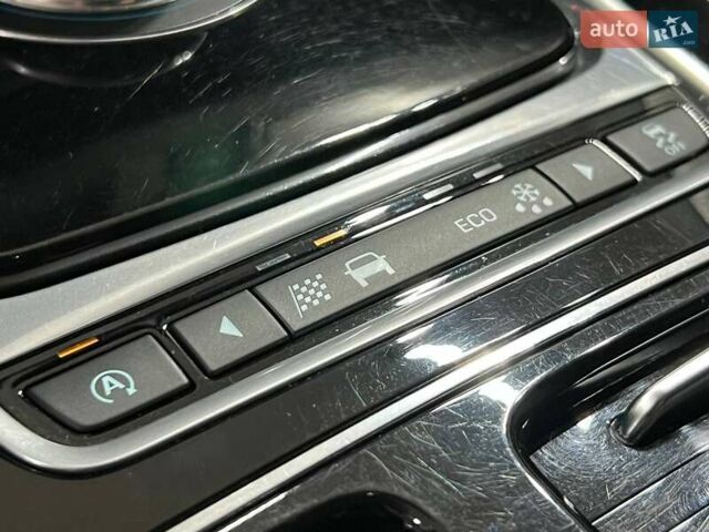 Білий Ягуар ХФ, об'ємом двигуна 2 л та пробігом 62 тис. км за 15500 $, фото 18 на Automoto.ua