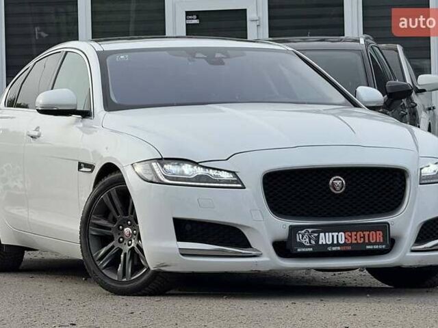 Білий Ягуар ХФ, об'ємом двигуна 2 л та пробігом 110 тис. км за 18500 $, фото 5 на Automoto.ua