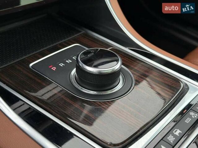 Білий Ягуар ХФ, об'ємом двигуна 2 л та пробігом 110 тис. км за 18500 $, фото 32 на Automoto.ua