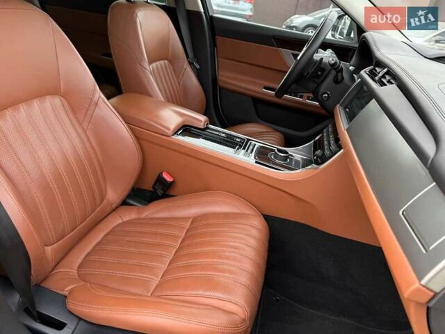 Білий Ягуар ХФ, об'ємом двигуна 2 л та пробігом 110 тис. км за 18500 $, фото 19 на Automoto.ua